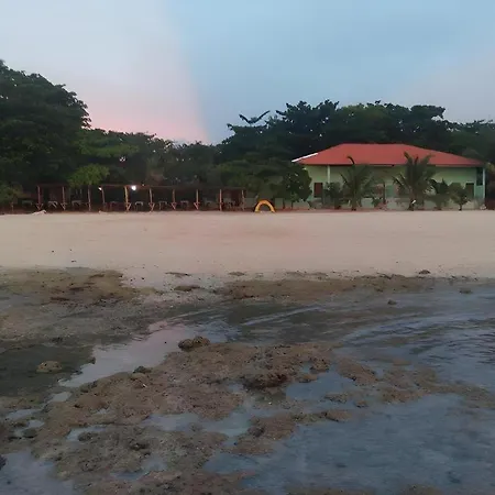 Magic'S Place Beach Resort